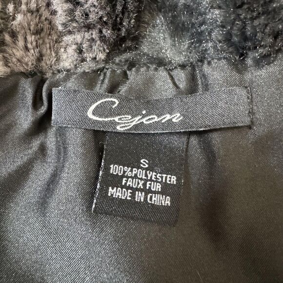 Cejon Vest Womens Small Gray Black Faux Fur Ombre Striped Hook Eye Pockets Lined - Picture 12 of 16